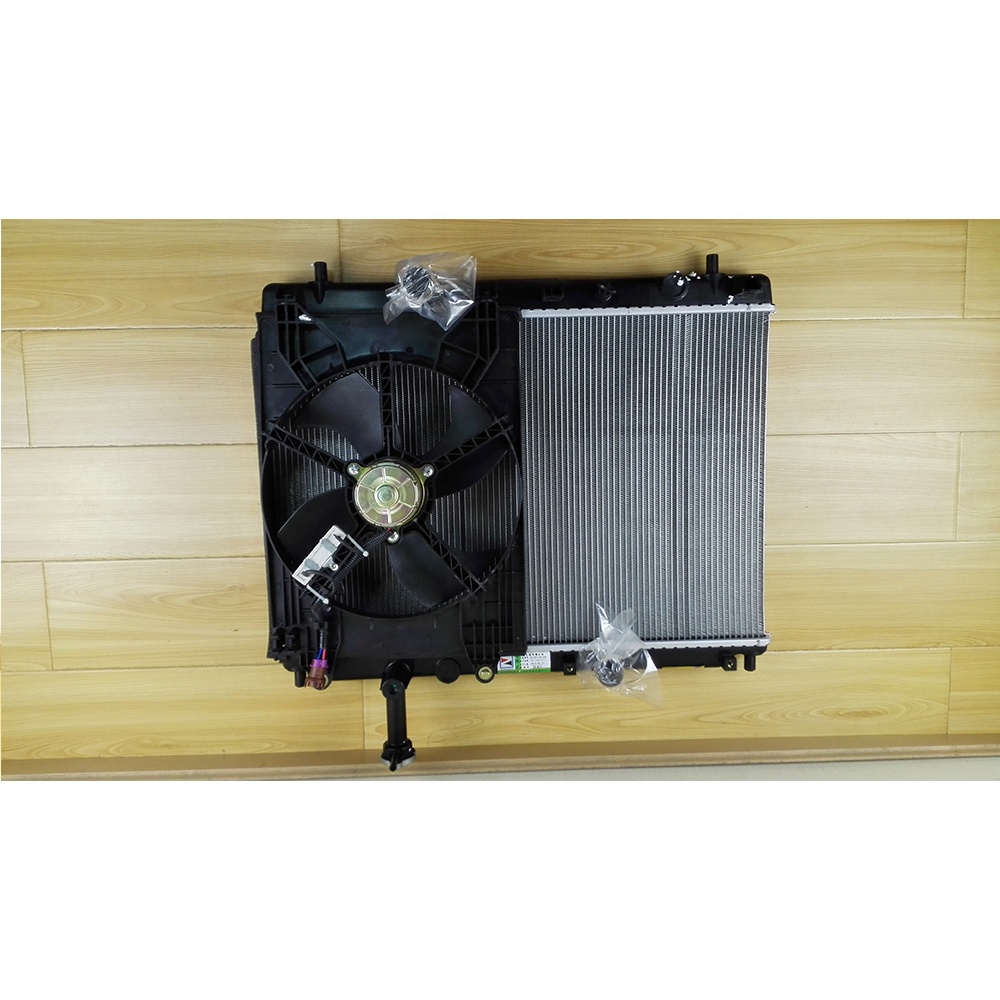 Dongfeng Junfeng CV03 1.3L car radiator with fan 