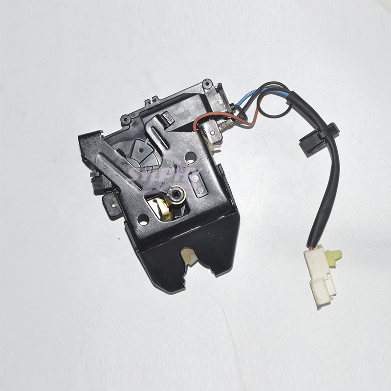 high quality auto parts back door lock for chery B11-5606130 