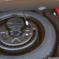 How to maintain car spare tires?