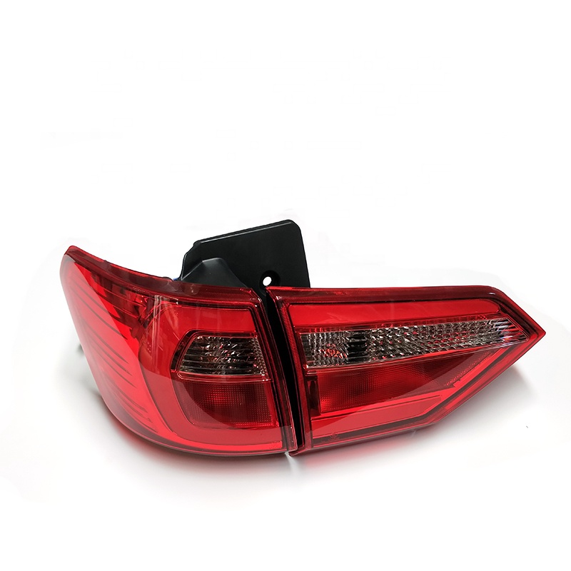 Dongfeng glory 370S Car spare parts rear tail lamp for sale 